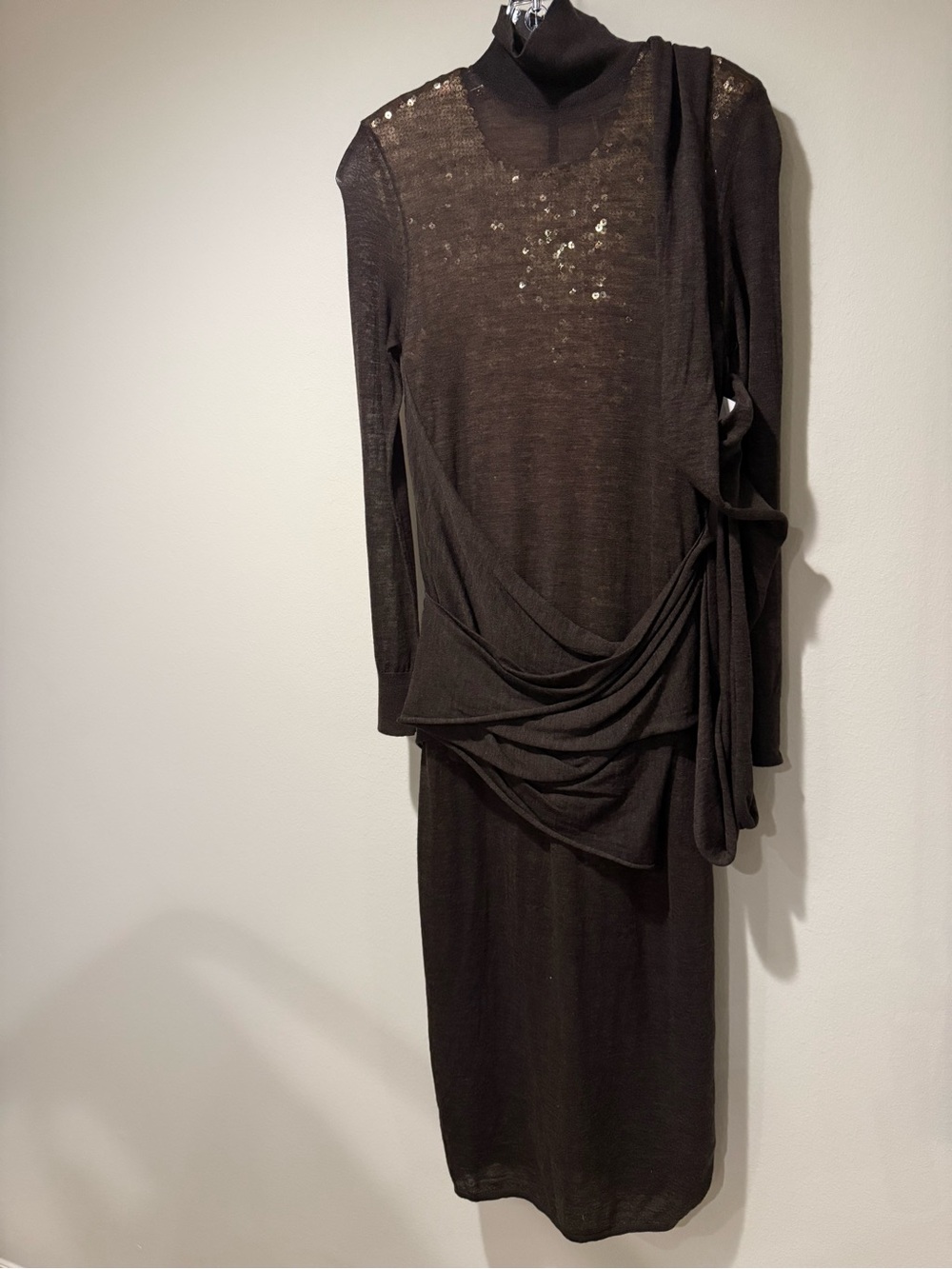 Victoria Beckham AW22 Runway Brown Golden hue Sequin Draped Midi Dress US 8 NWT - Picture 3 of 8